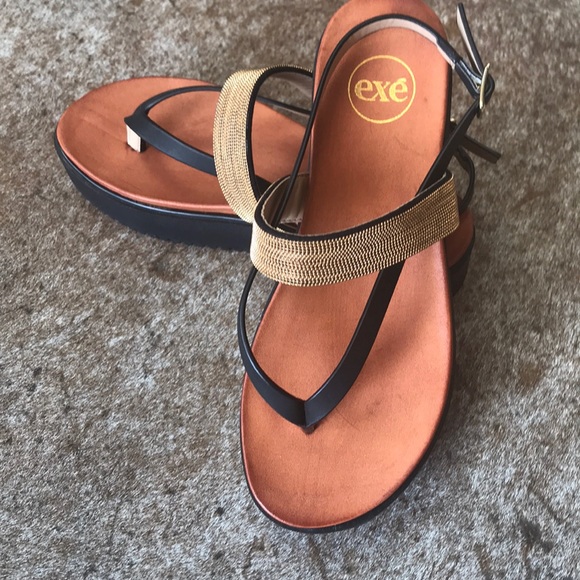 Sandals - Picture 2 of 3